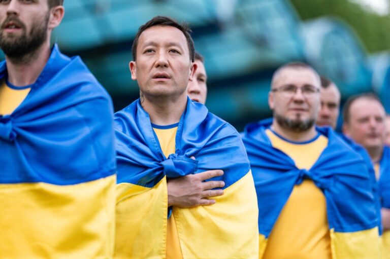 Як делегати УАФ грали у футбол