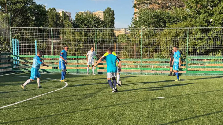 🏆 Літній чемпіонат Одеси з футболу серед ветеранів 35+: яскравий старт сезону